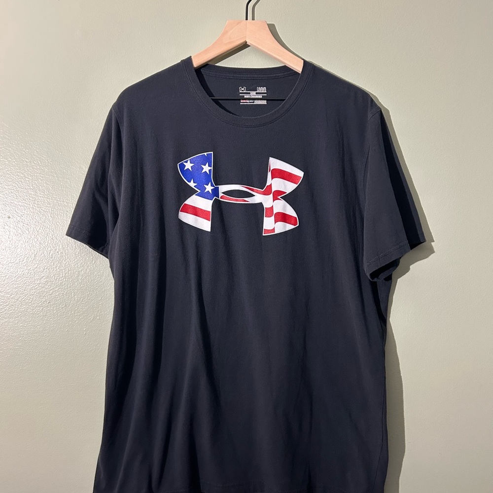 Under Armour Men's Black T-Shirt with Flag Logo
